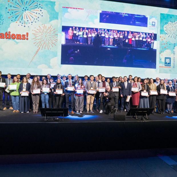 Please insert the alt text