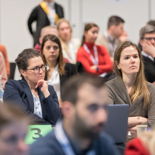 Please insert the alt text